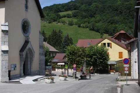 Loueur de bennes Monnetier-Mornex