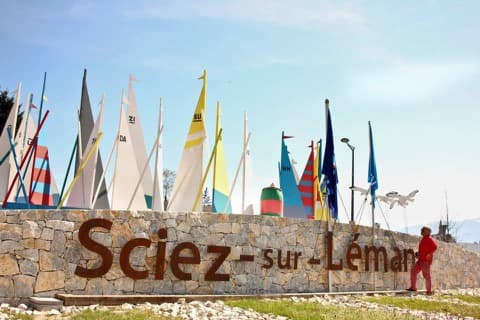Loueur de bennes Sciez