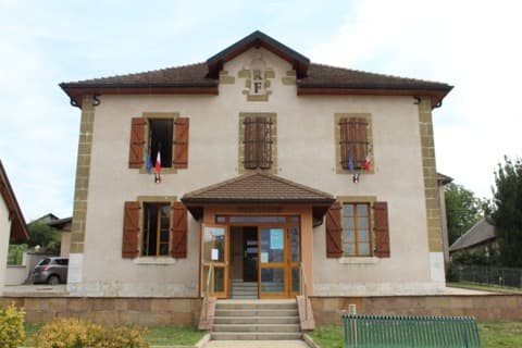 Loueur de bennes Thusy